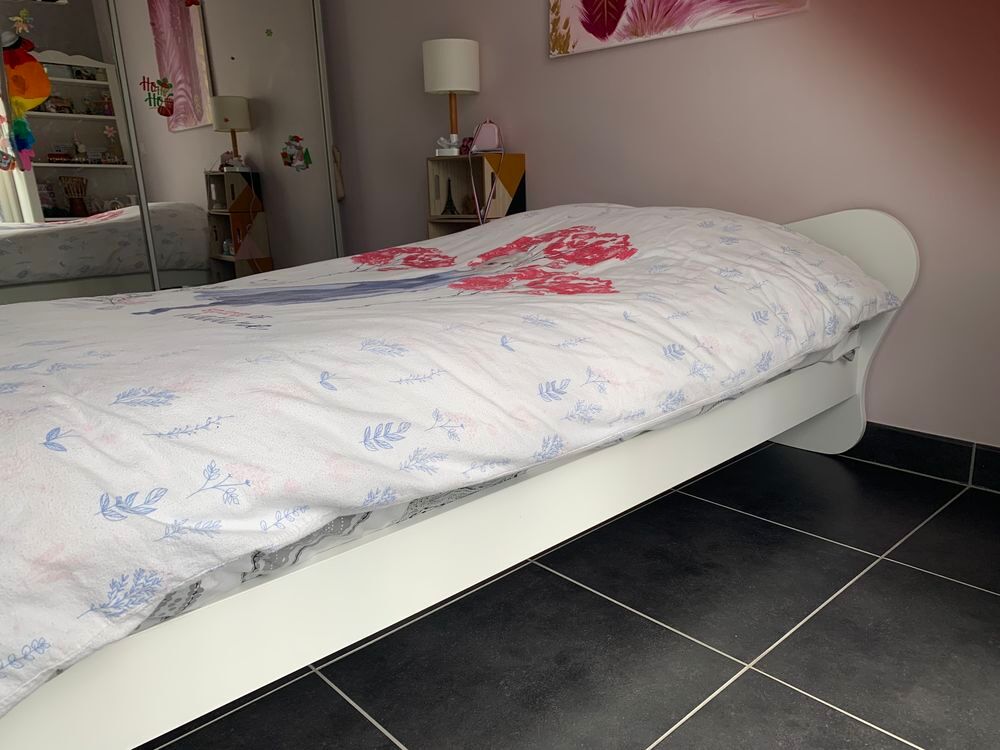 Ensemble Lit + matelas 
Mobilier enfants