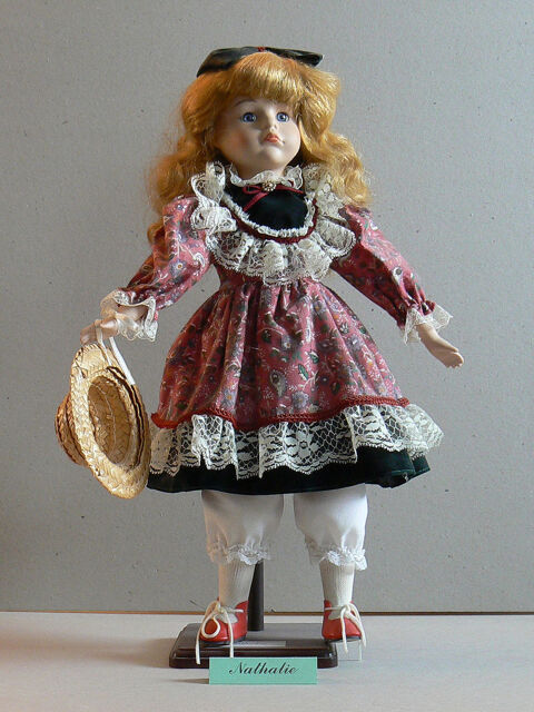 32 poup�es de collection 100 �pinay-sous-S�nart (91)