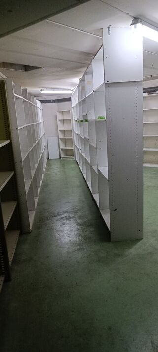  Remise / Grange � louer 1 pi�ce 25 m�