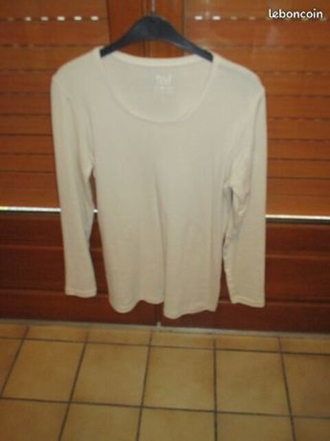 T shirt longues manches blanc casse neuf 0 M�rignies (59)