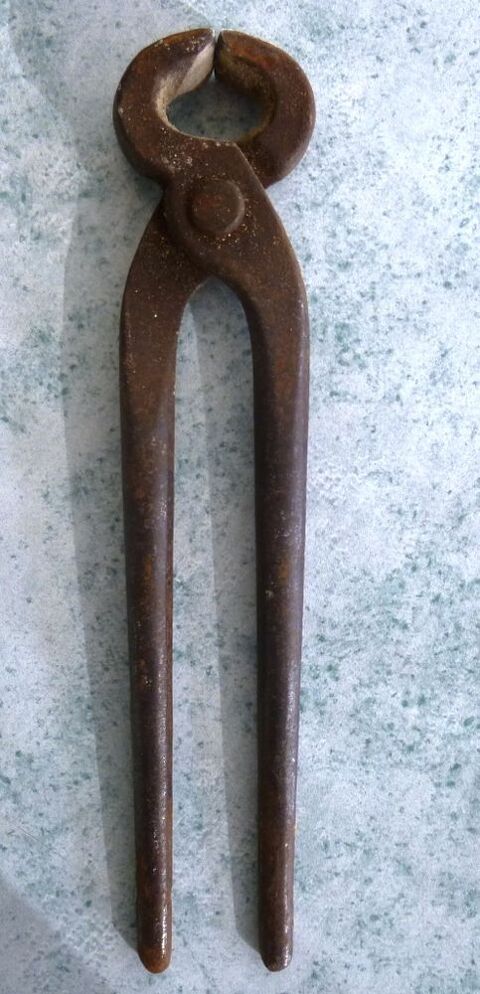 tenaille ancienne 3 Poitiers (86)