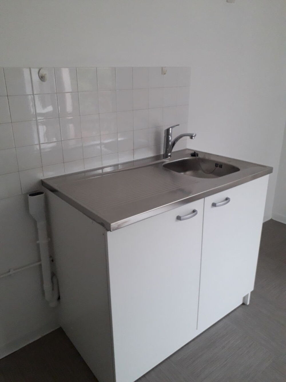 Meuble de cuisine sous-&eacute;vier 2 portes blanc Meubles