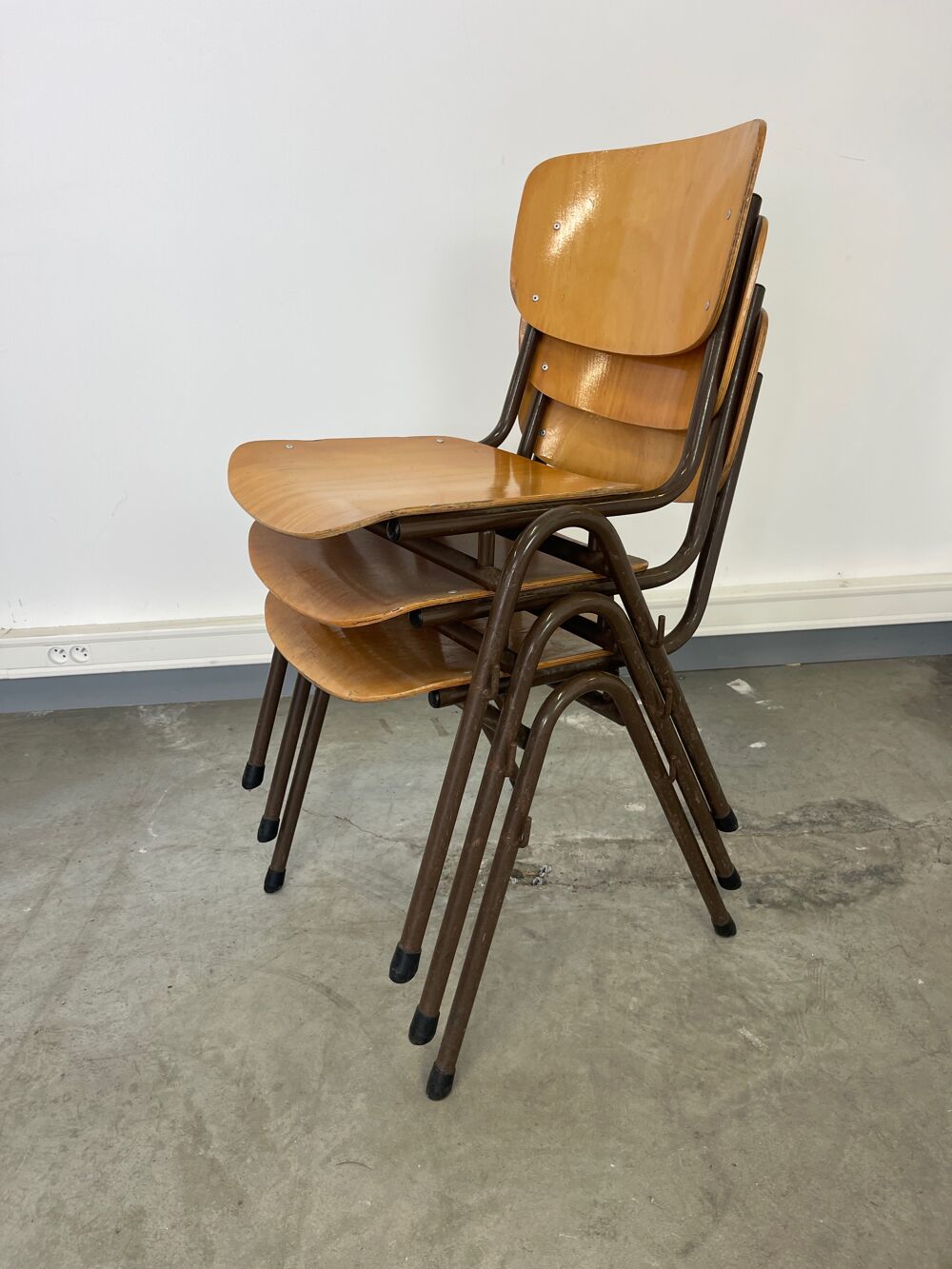 Lot de 3 chaises d'&eacute;cole Marko bois acier marron Pays-Bas an Meubles