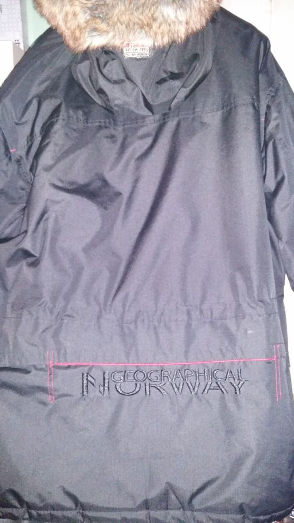  PArka G&eacute;ographical NORWAY 
Vêtements