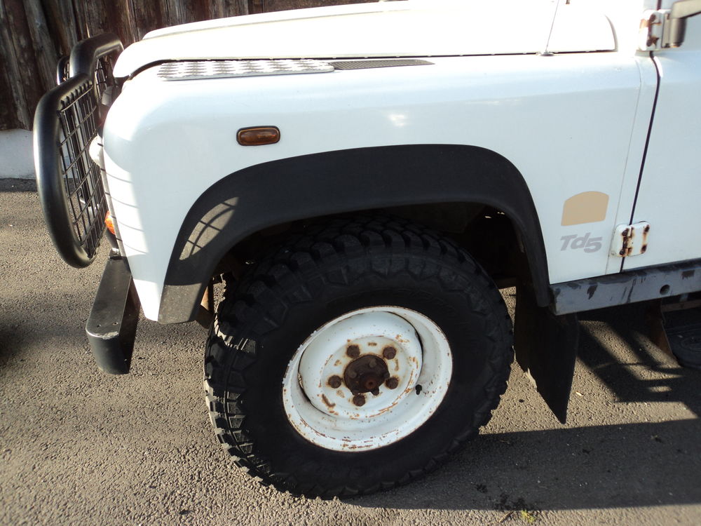 Defender 110 Td5 2001 occasion 78610 Le Perray-en-Yvelines