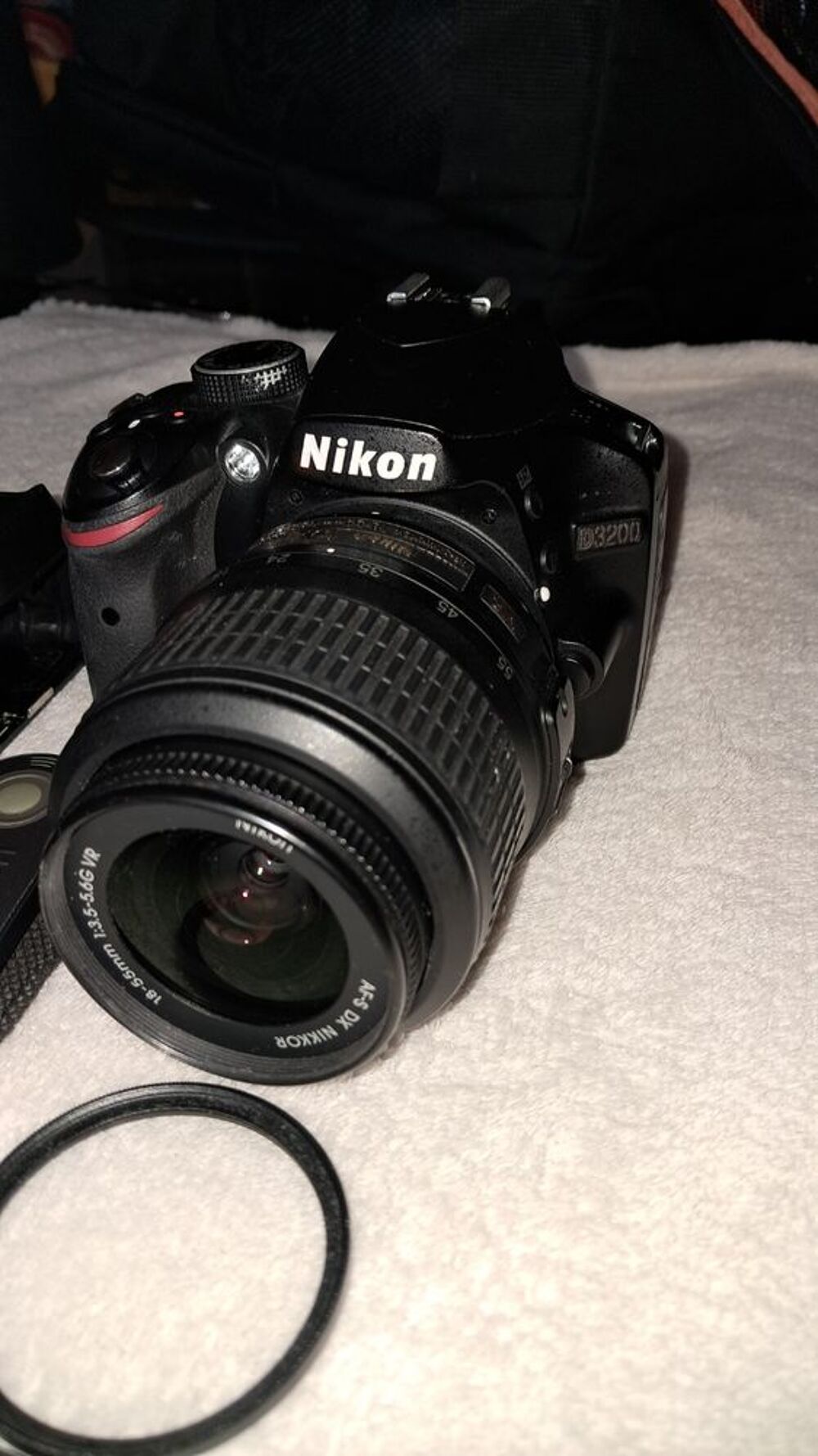 Nikon D3200 Reflex 24Mpx Objectif AF-S DX 18-55 mm et access Photos/Video/TV
