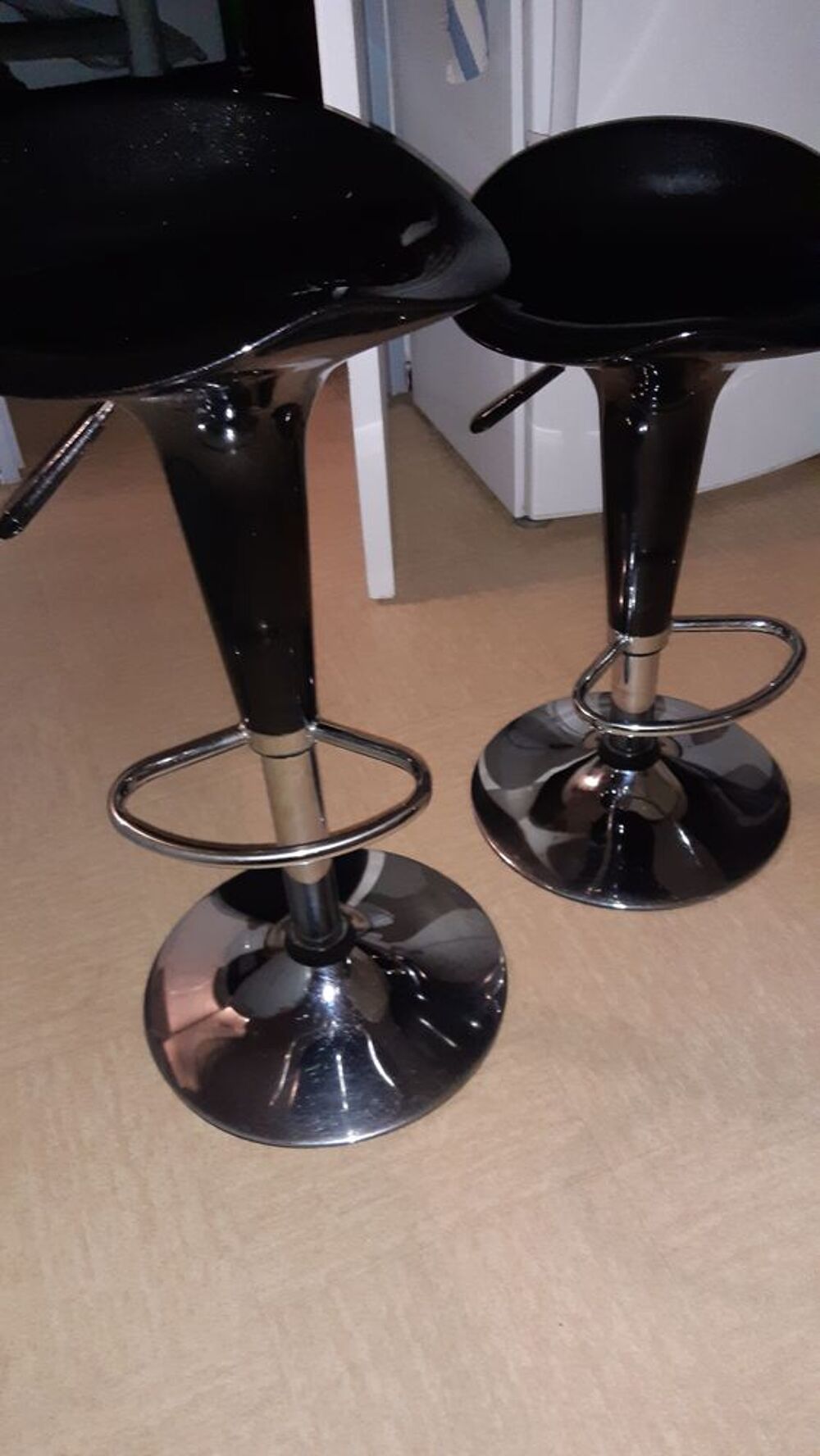 TABOURET DE BAR Meubles
