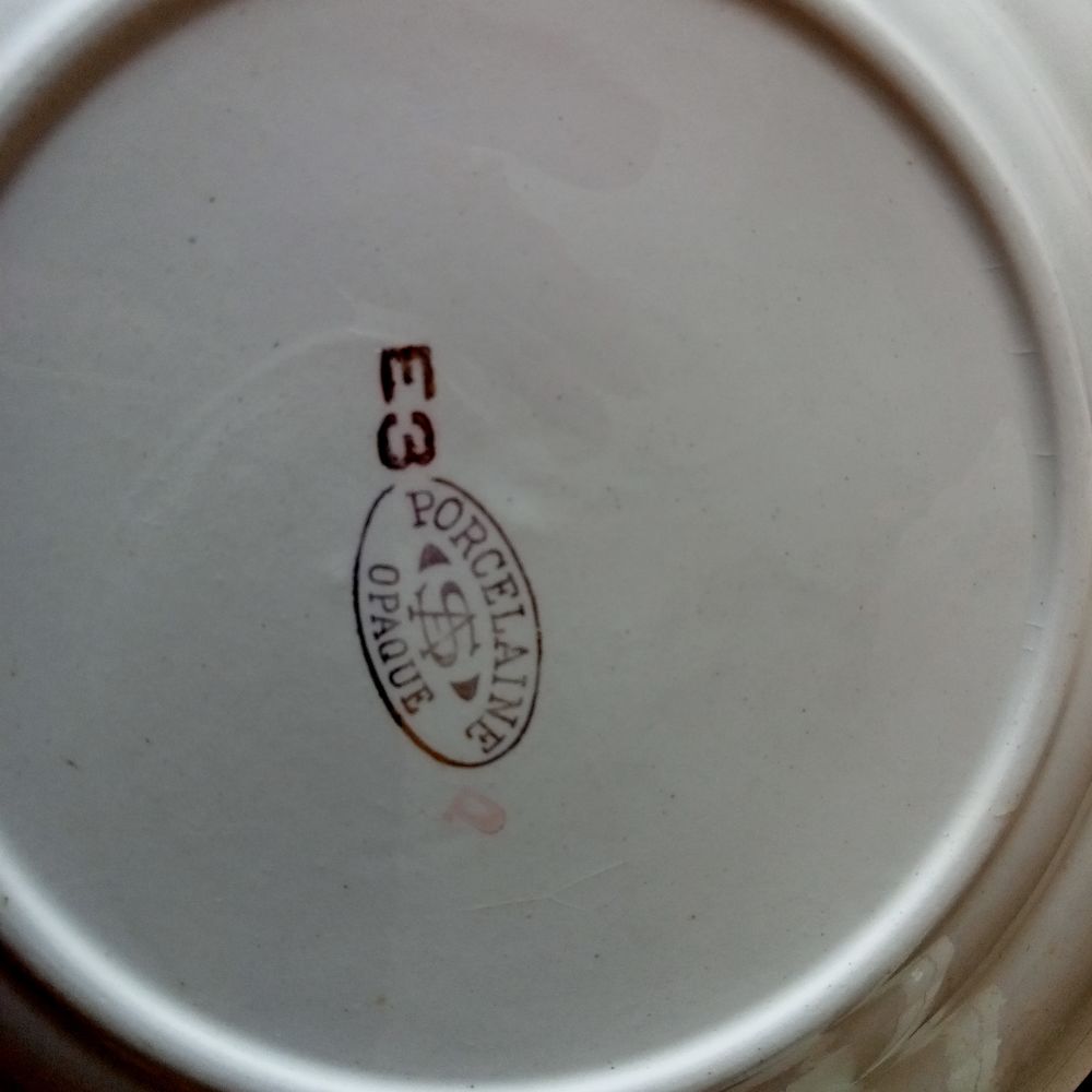Service &agrave; caf&eacute; en porcelaine Décoration