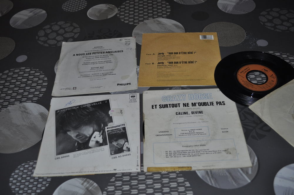 Lot de 45 tours vinyles avec &quot;Jean Patrick Capdevielle &quot; CD et vinyles