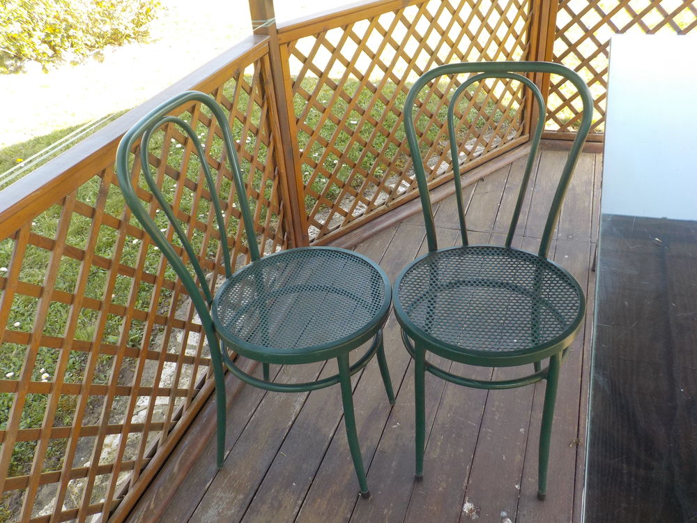 table + chaises Jardin