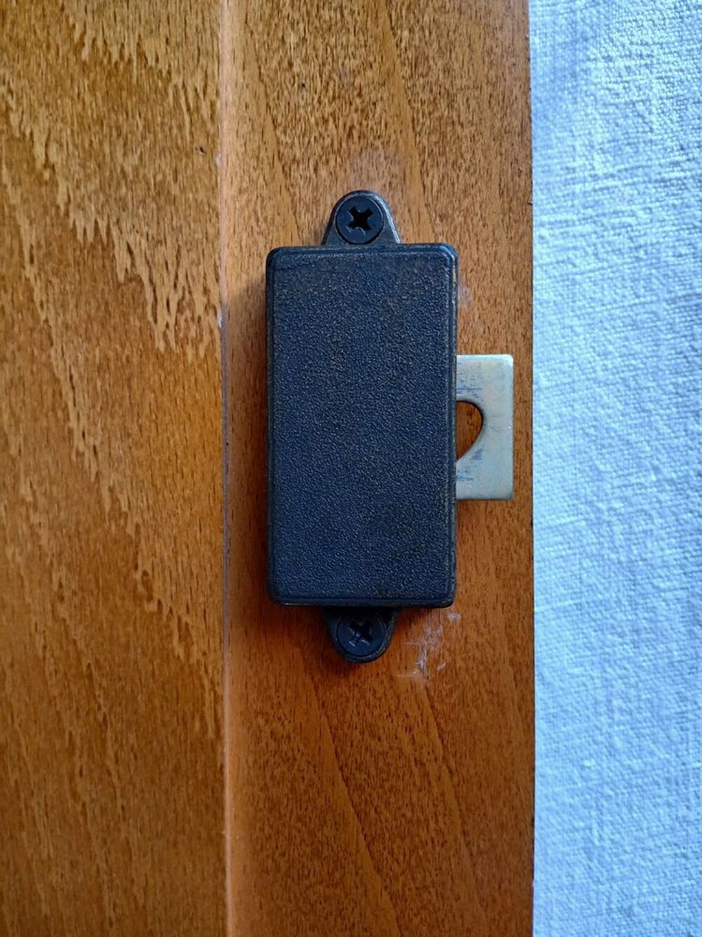 PETITES PORTES POUR MEUBLE + PLATEAU TELE ORIENTABLE Meubles