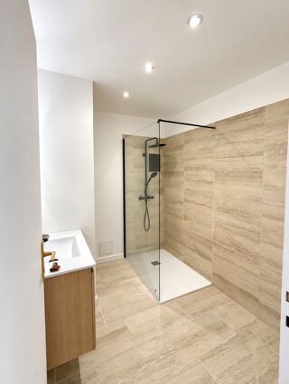  Appartement à vendre 2 pièces 46 m² Cannes