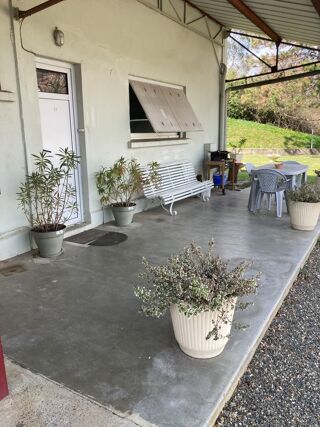  Appartement à louer 3 pièces 80 m²