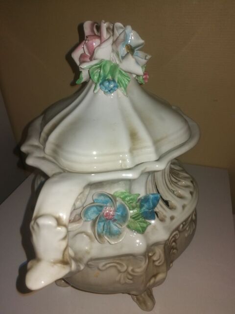 Belle soupire en faence 8 Le Creusot (71)