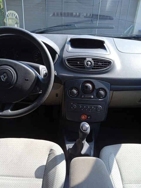 Renault clio iii Clio 1.4 16V 100 Authentique