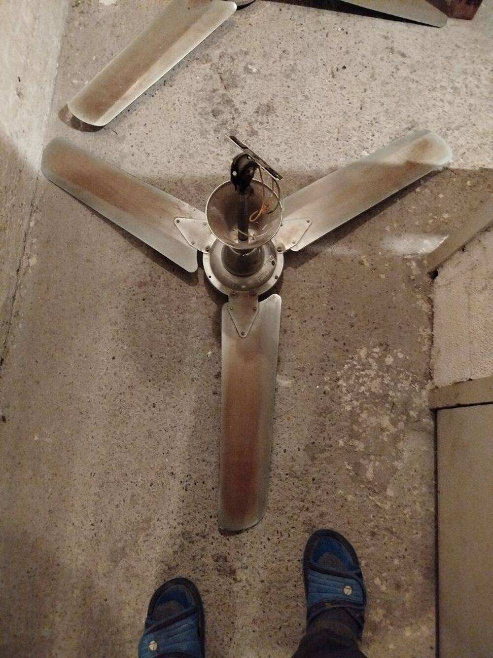 Ventilateurs de plafond m&eacute;talliques Décoration