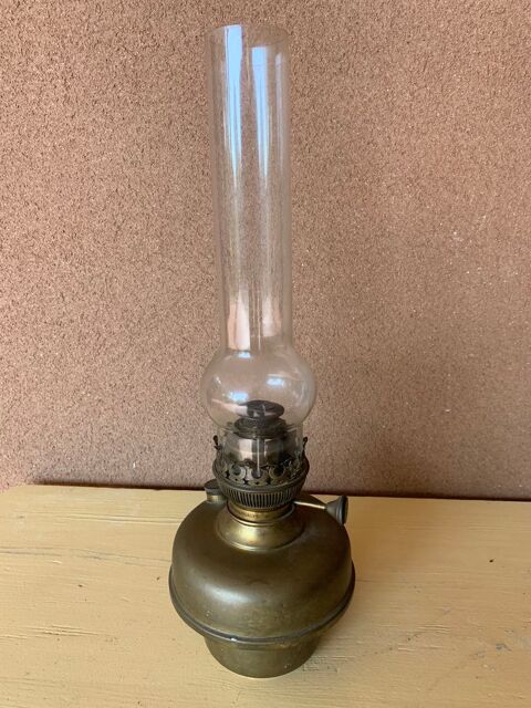 lampe �   p�trole ancienne en cuivre 20 B�ziers (34)