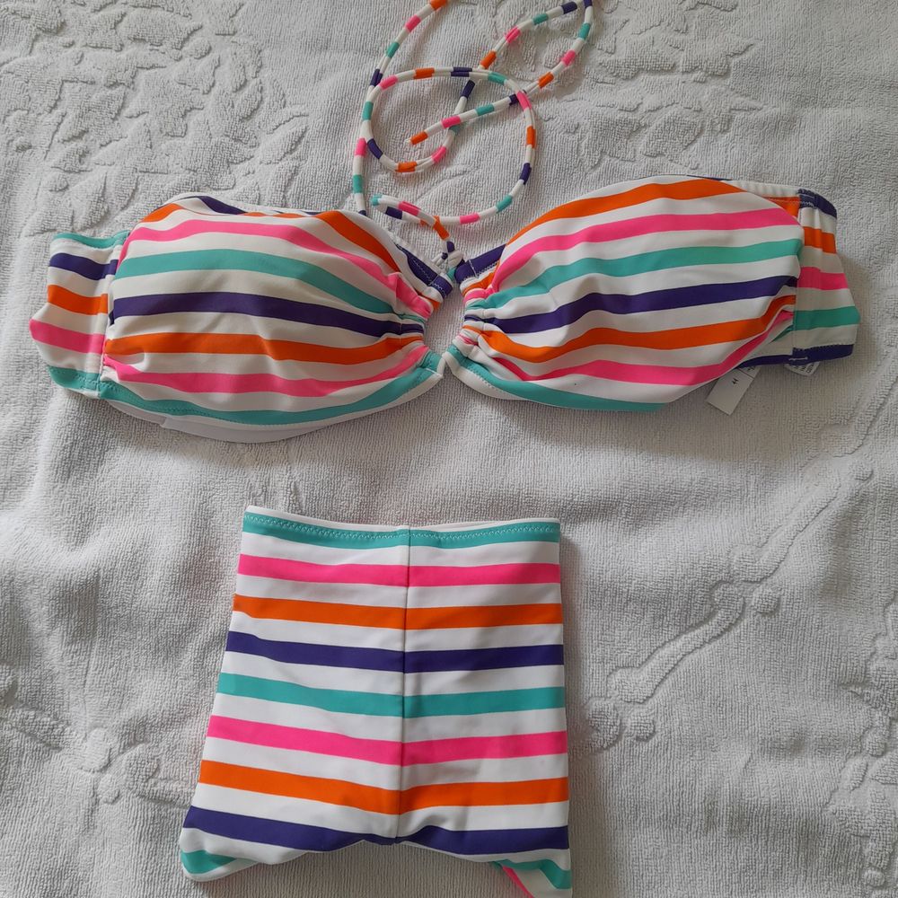 Maillot de bain 2pi&egrave;ces multicolore Vêtements