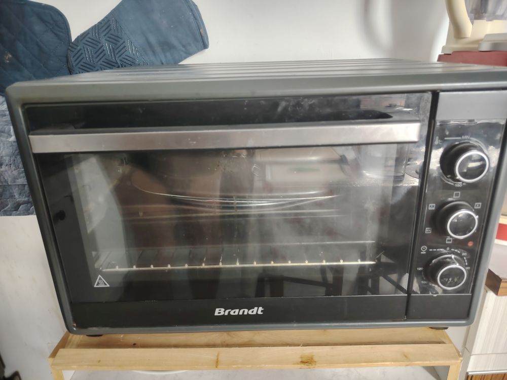 BRANDT FC55MUBSL Mini-four - 55L - 2200W - Noir Electroménager