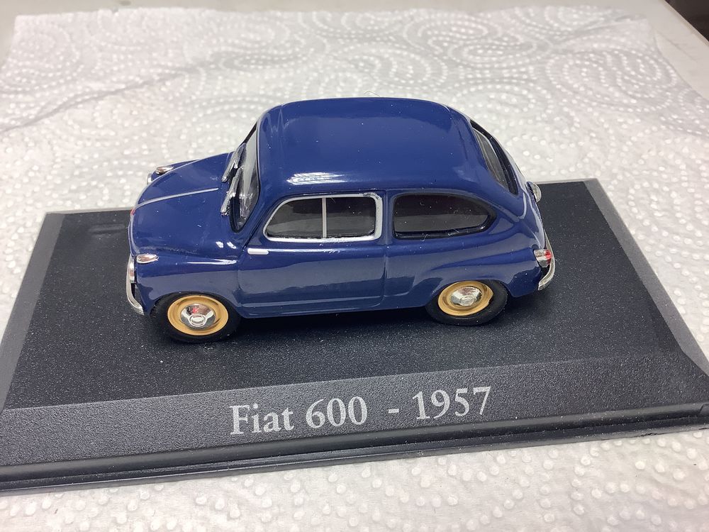 FI&Acirc;T 600 1957 1/43 voiture miniature 