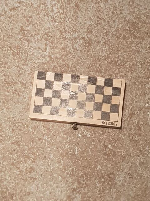  jeux dame et backgammon de voyage dispo 10 boites
5 Rethel (08)