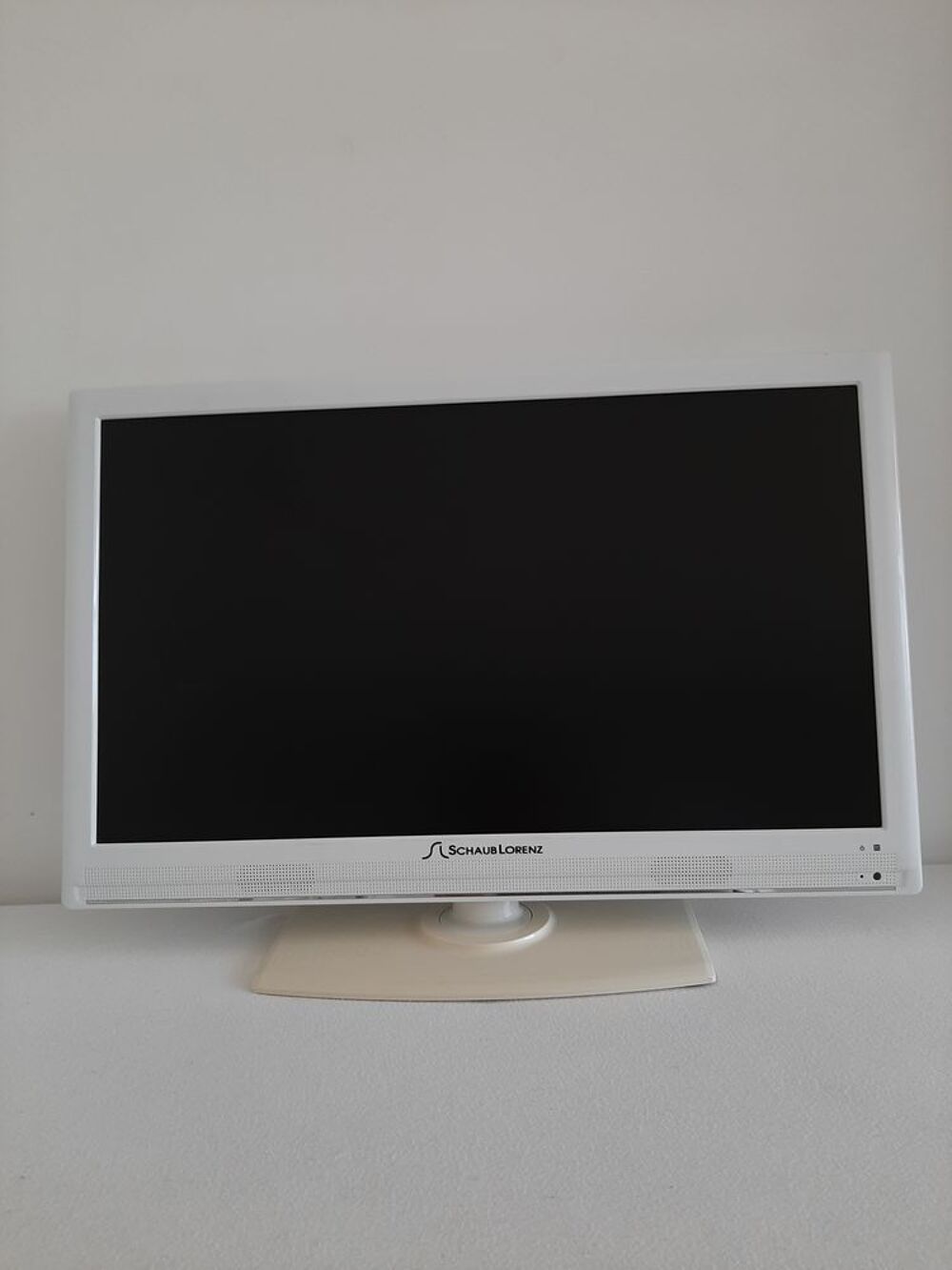 T&eacute;l&eacute;viseur blanc SHAUBLORENZ Photos/Video/TV