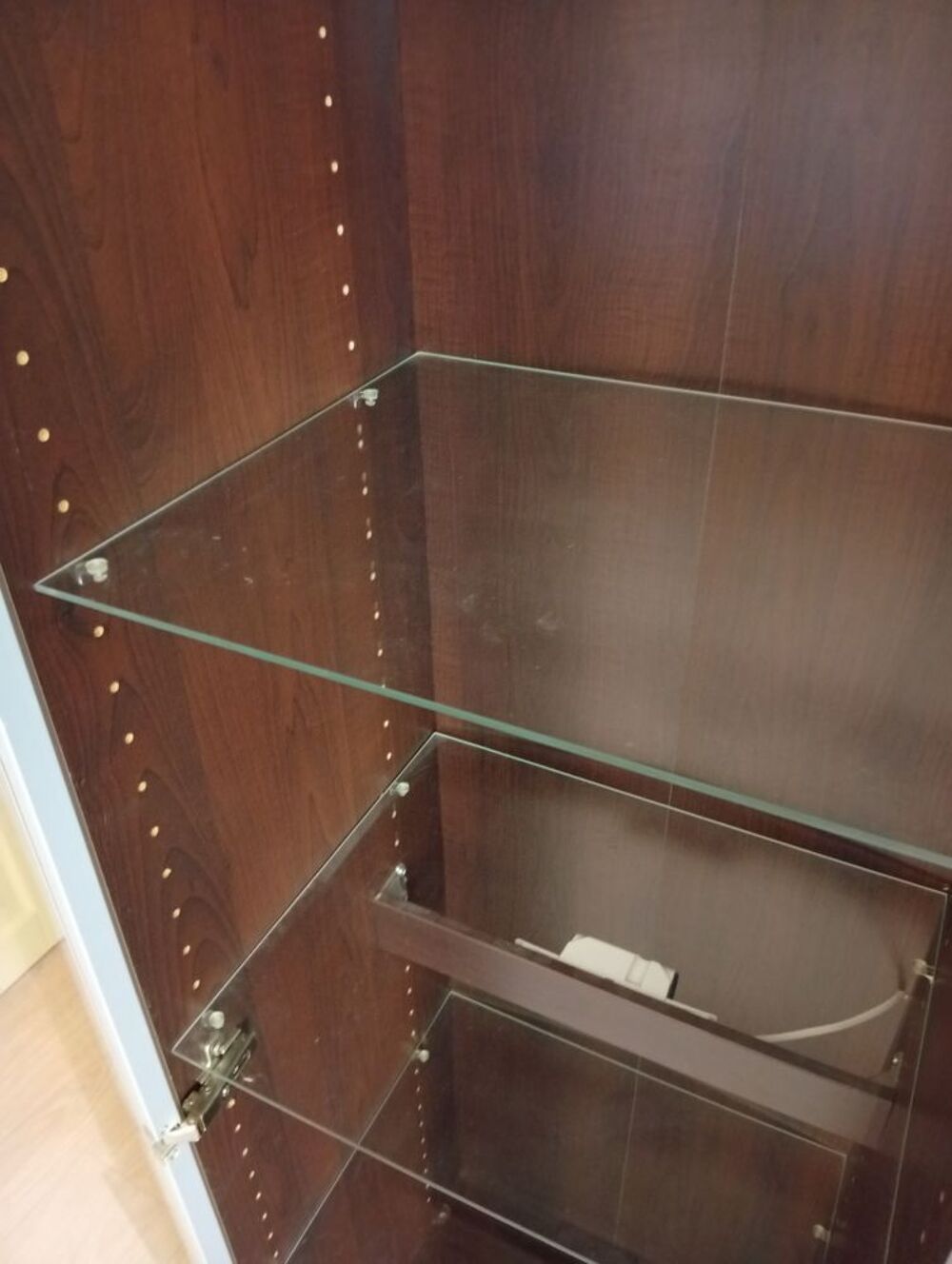 vitrine en bois Meubles