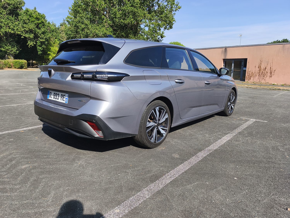 308 SW PHEV 180 e-EAT8 Active Pack 2023 occasion 85140 Les Essarts