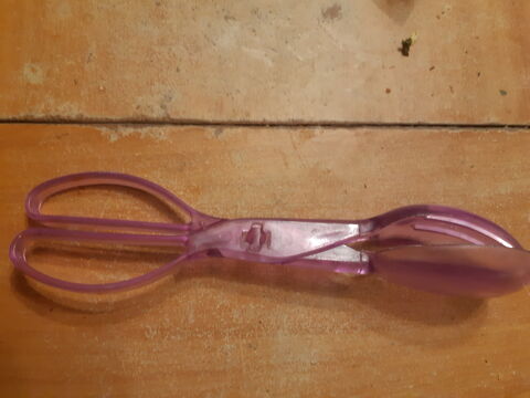 Couvert en plastique pour salade 4 Montbliard (25)