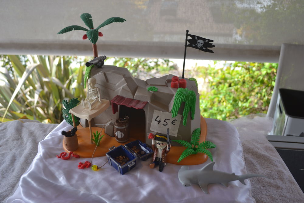 PLAYMOBILS - FIGURINES PIRATES Jeux / jouets