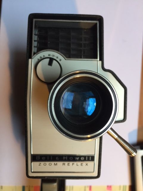 CAMERA BELL HOWELL   manuelle. 0 tampes (91)