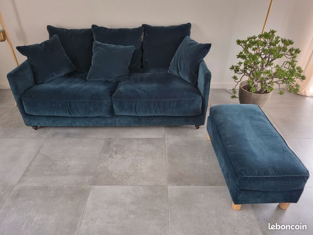 Canap&eacute; convertible 3 places et repose pieds Lazare am pm ble Meubles