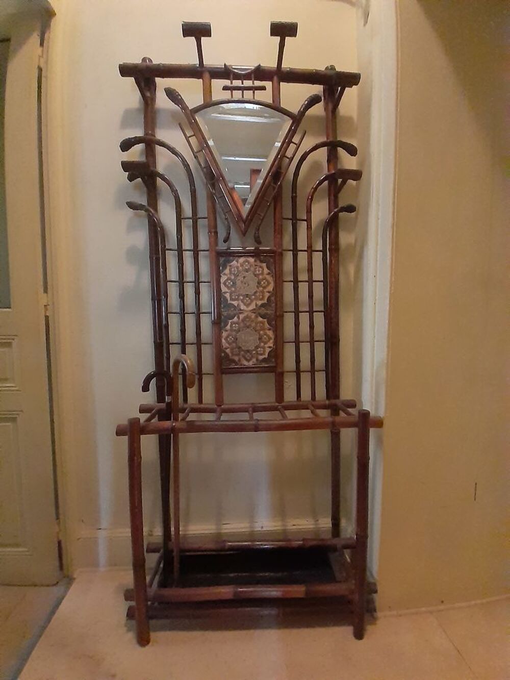Porte manteau et porte parapluie ancien Meubles