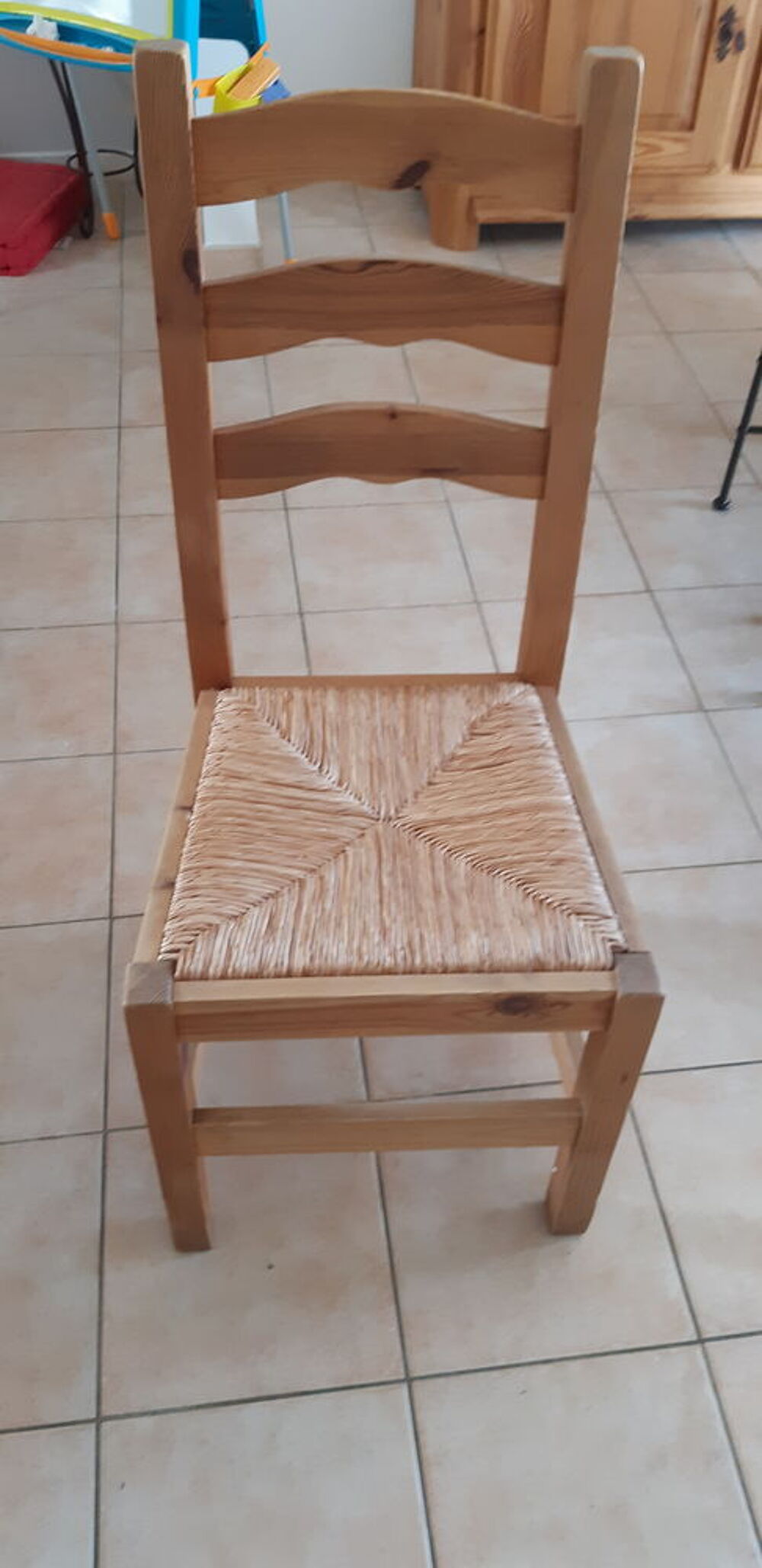 Lot de 4 chaises en pin massif Meubles