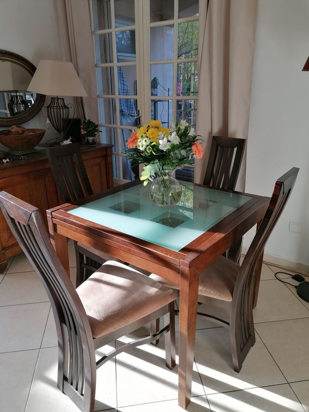 Table &agrave; d&icirc;ner Extensible + 4 chaises Meubles