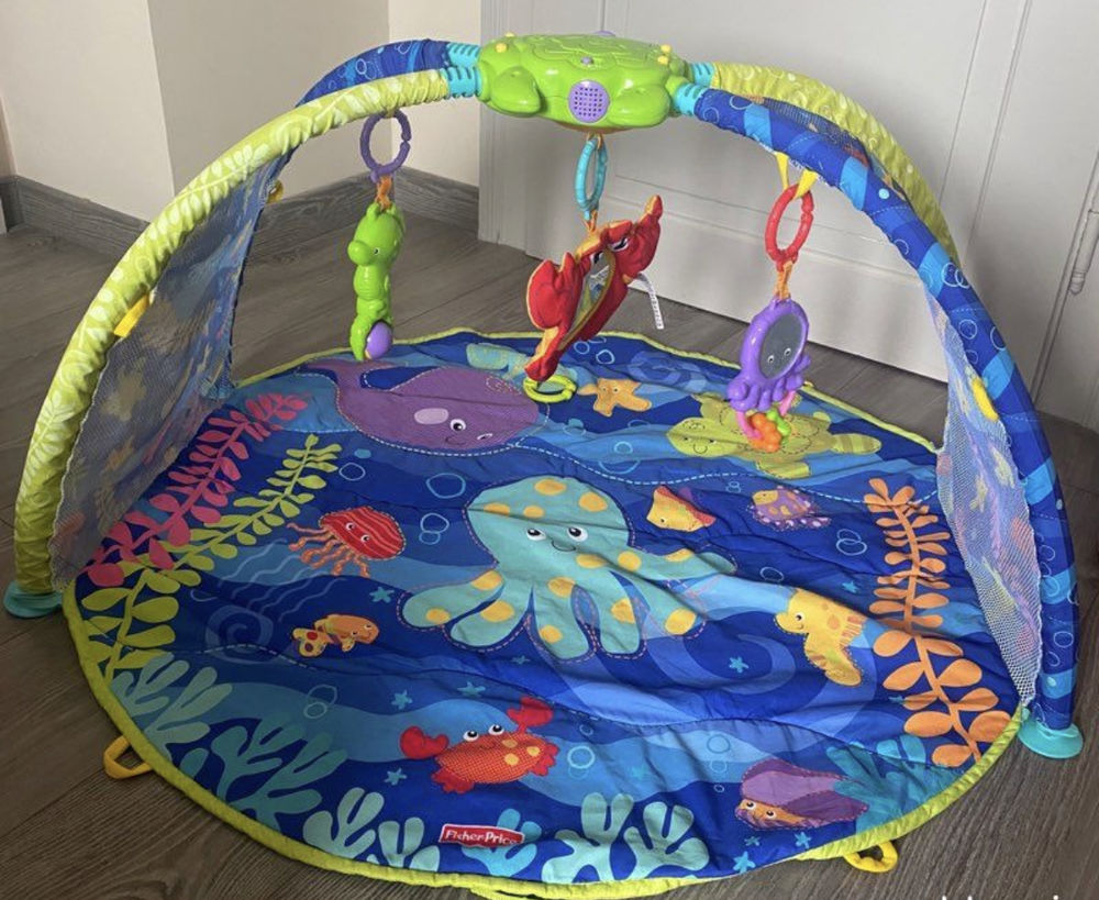 Tapis d'&eacute;veil Fisher Price Puriculture