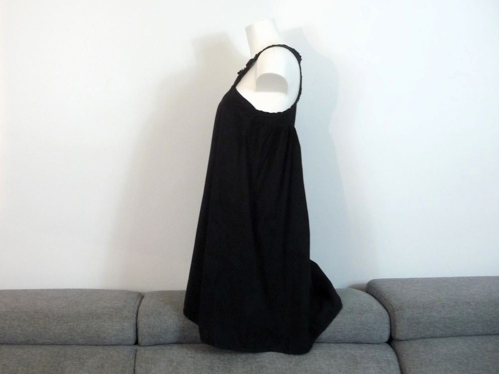 Robe/ Tunique Evas&eacute;e Noir sans manches Vêtements
