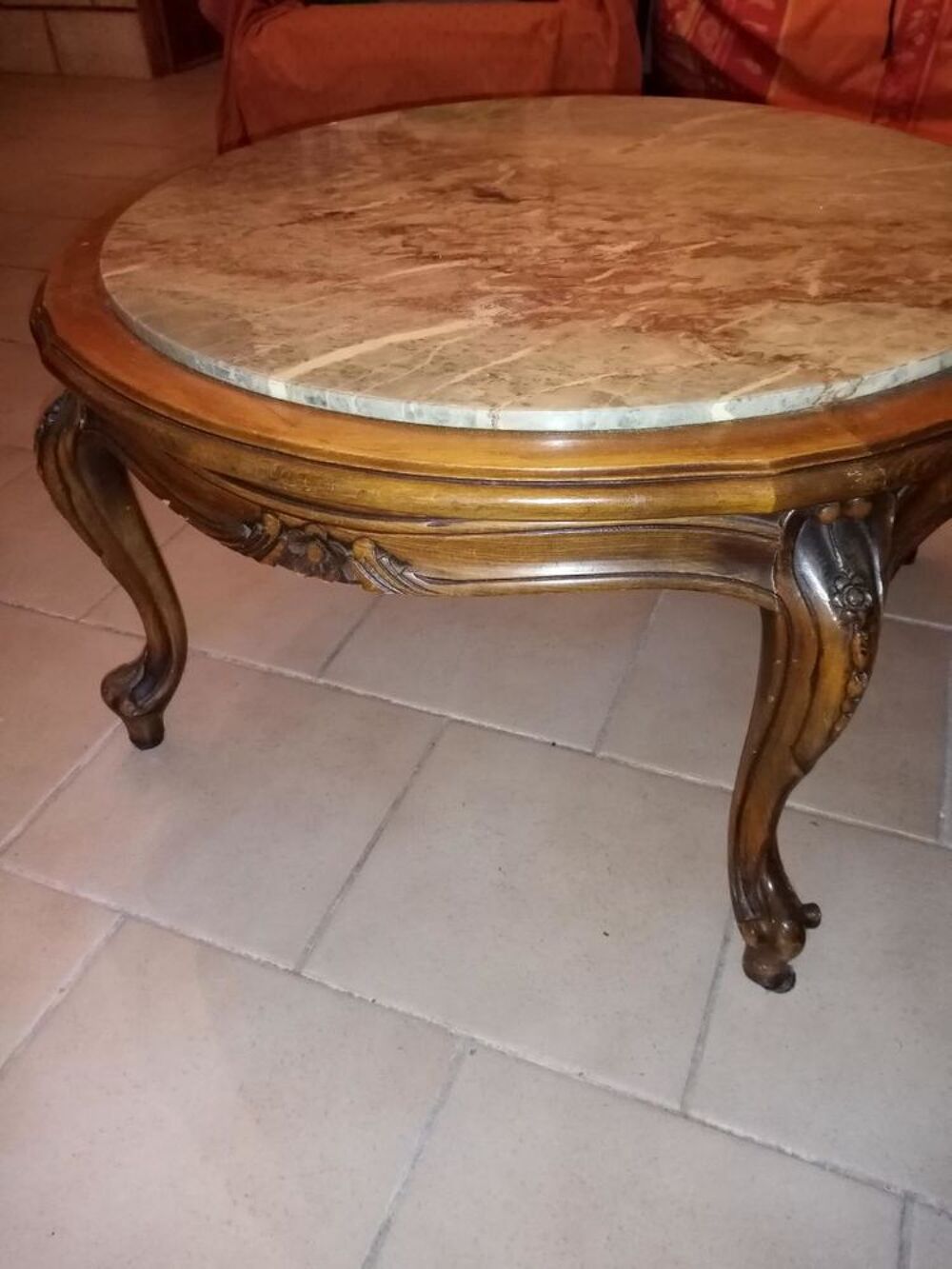 Table basse ronde ch&ecirc;ne marbre rose Meubles