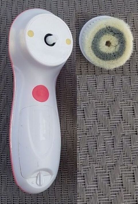 Brosse nettoyante visage électrique 5 Beauchamp (95)