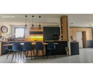  Maison à vendre 8 pièces 235 m²