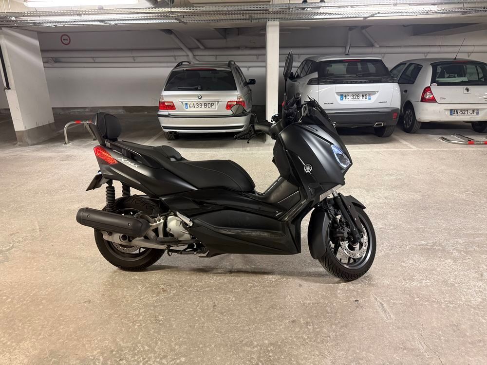YAMAHA 2019 occasion 93200 Saint-Denis