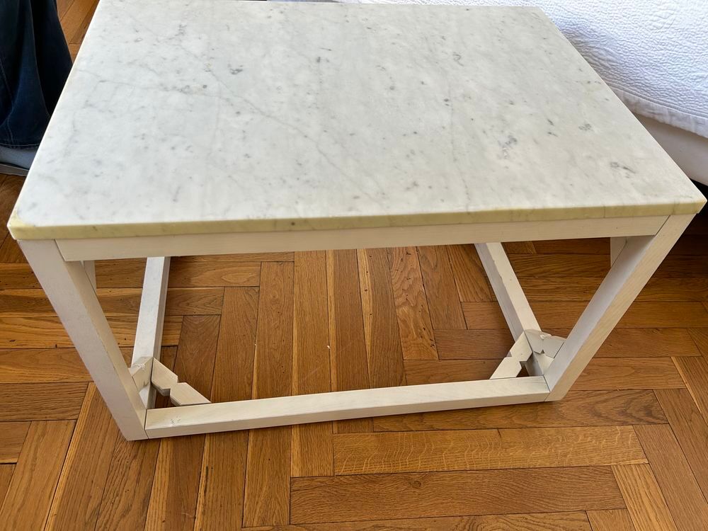 Table basse rectangulaire et 2 bouts de canap&eacute; assortis 
Meubles