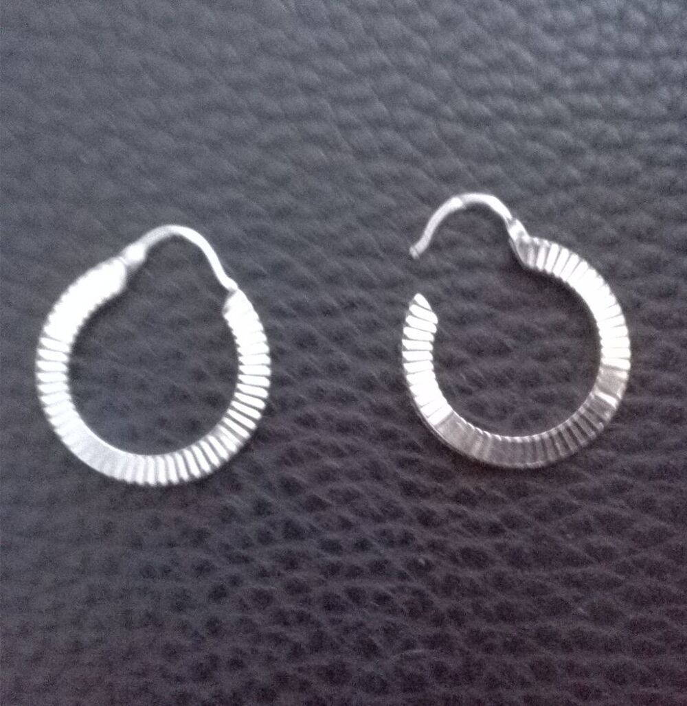 Paire de boucles d'oreilles Bijoux et montres