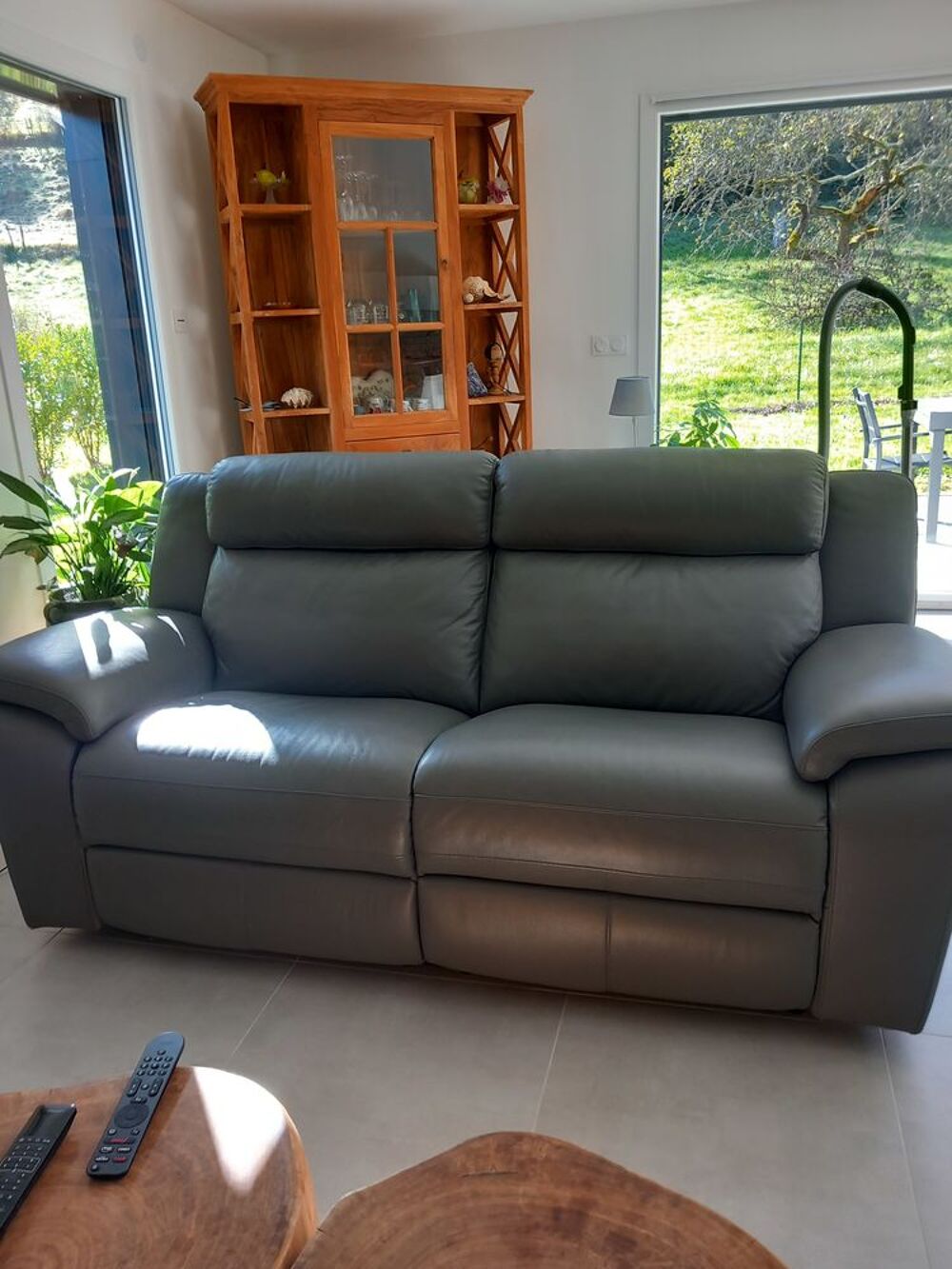 Canap&eacute; cuir relax Poltronesofa Meubles
