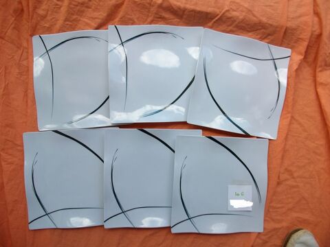 Lot de 6 assiettes carr�es en plastique 3 Bouxwiller (67)