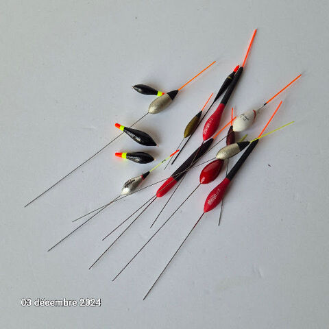 Lot de 14 flotteurs diff�rents, sensas, autain, linea � tige 15 Saumur (49)