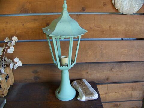 LAMPE EXRERIEURE SUR PIED 20 Gagnires (30)