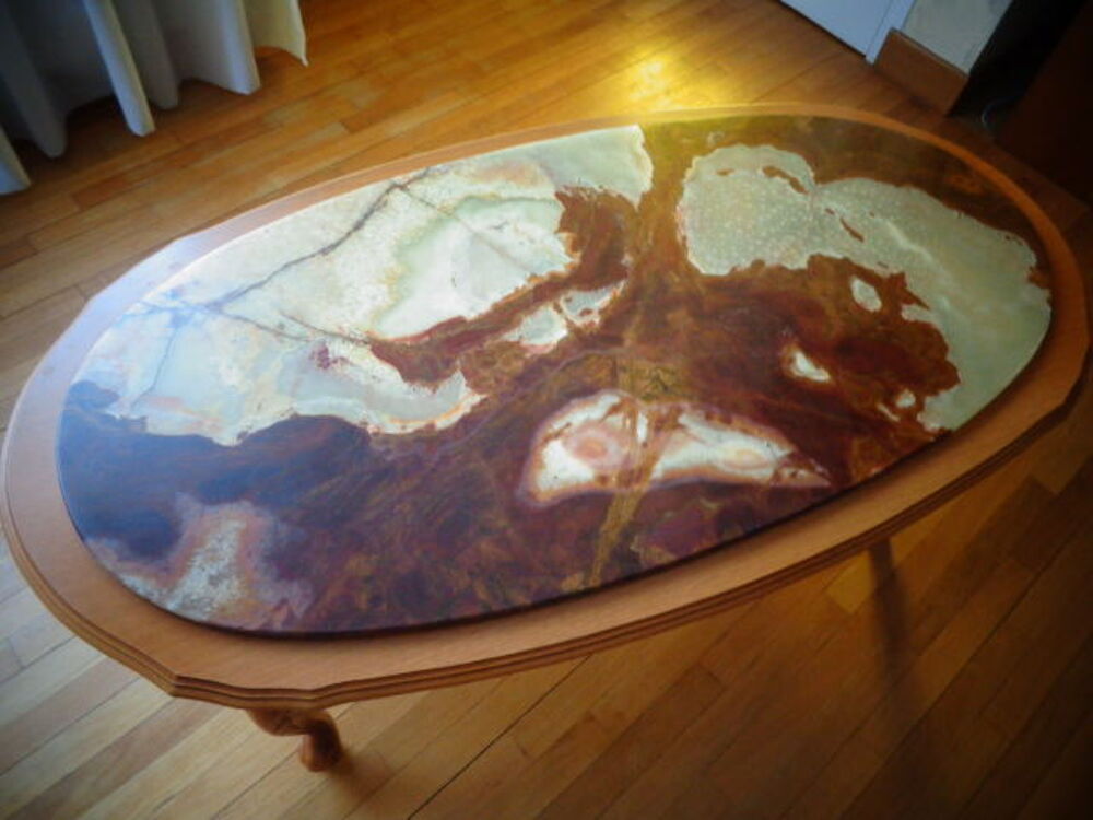 Table basse ovale Style Louis XV en h&ecirc;tre massif et Onyx Meubles