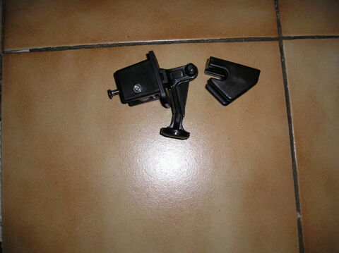  fermeture  loquet
15 Septmes-les-Vallons (13)