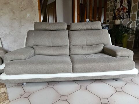 Canap 3 places Cuir Center excellent tat 199 Montvrain (77)